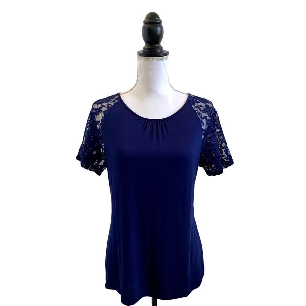 Inner Beauty Lace Flowy Short Sleeve Blouse Navy Blue Women’s Size Medium